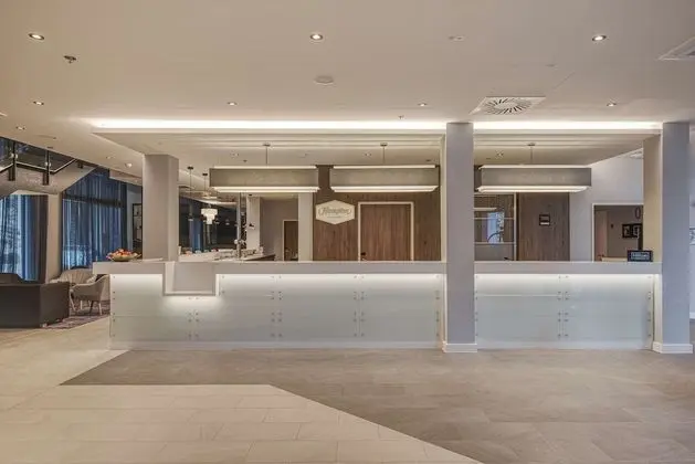 Hampton by Hilton Stuttgart City Centre - Lobi