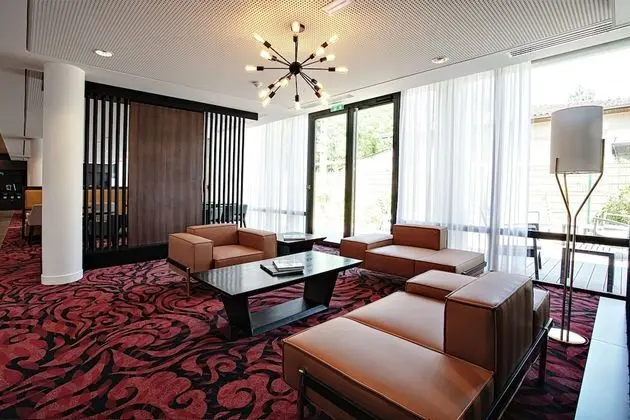 Hampton by Hilton Toulouse Airport - Lobi