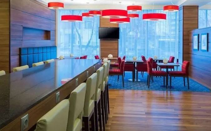 Hampton by Hilton Voronezh - Yerinde Yemek