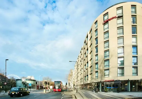 Hampton by Hilton Waterloo - Dış Mekan