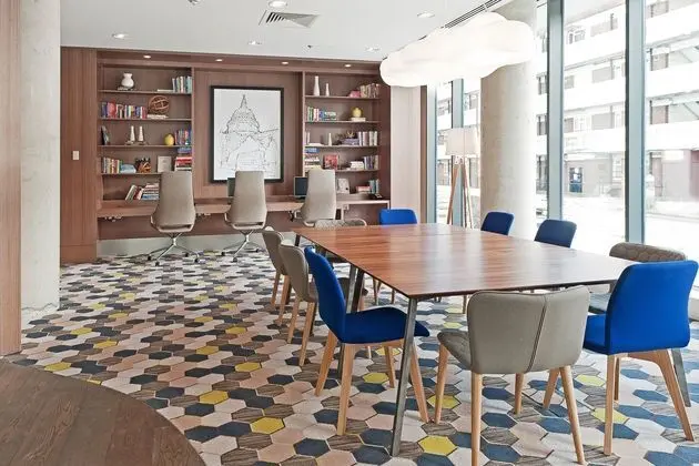 Hampton by Hilton Waterloo - Lobi