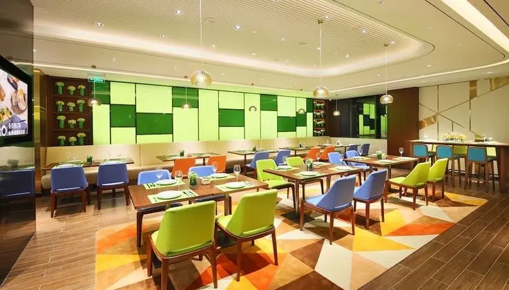 Hampton by Hilton Zhongshan Nanlang - Yerinde Yemek