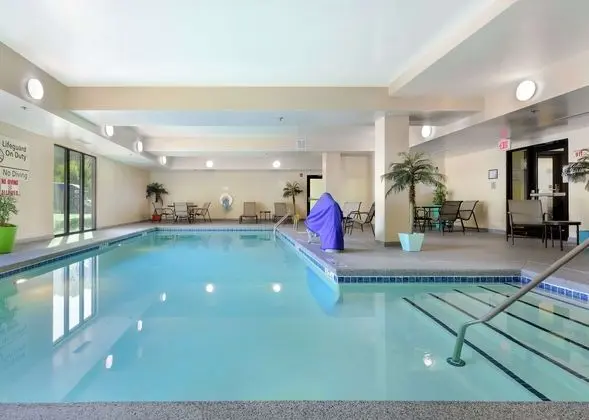 Hampton Inn Adairsville - Havuz