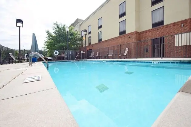 Hampton Inn Atlanta/Fayetteville - Havuz