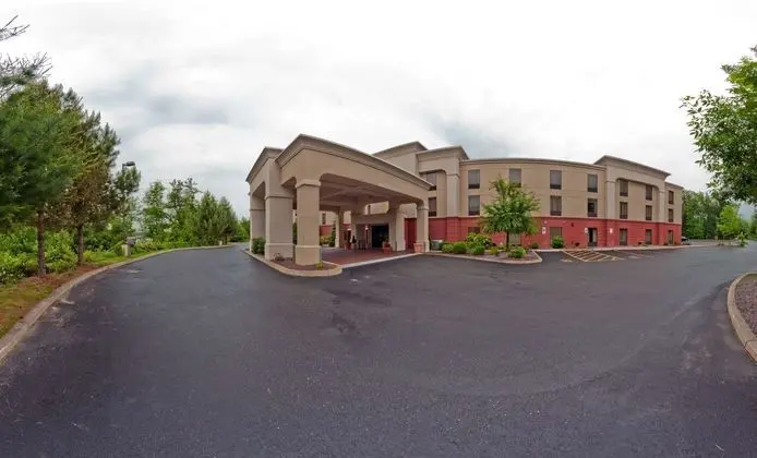 Hampton Inn Auburn, MA - Dış Mekan
