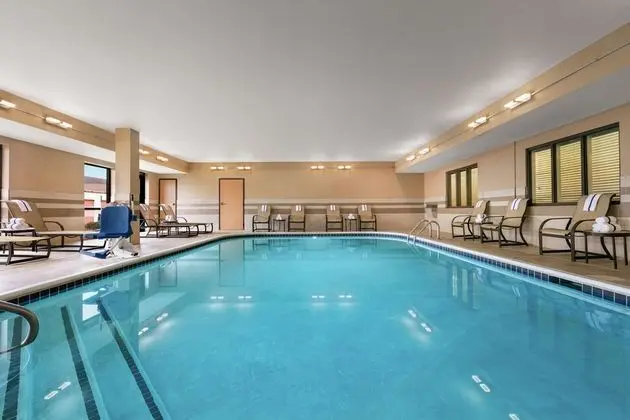 Hampton Inn Binghamton Johnson City - Havuz