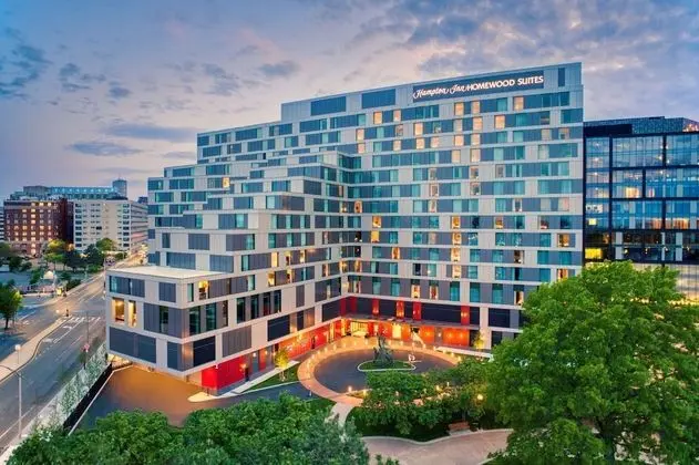 Hampton Inn Boston Seaport District - Dış Mekan