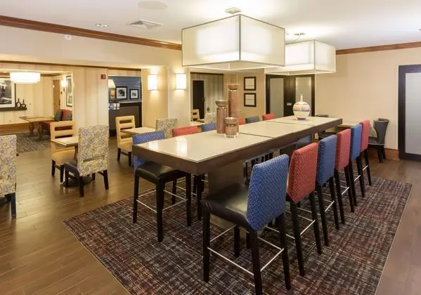 Hampton Inn Buffalo-Airport Galleria