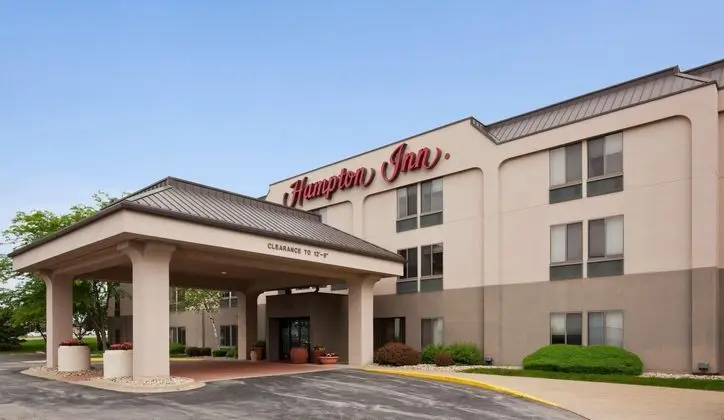 Hampton Inn Cedar Rapids - Dış Mekan