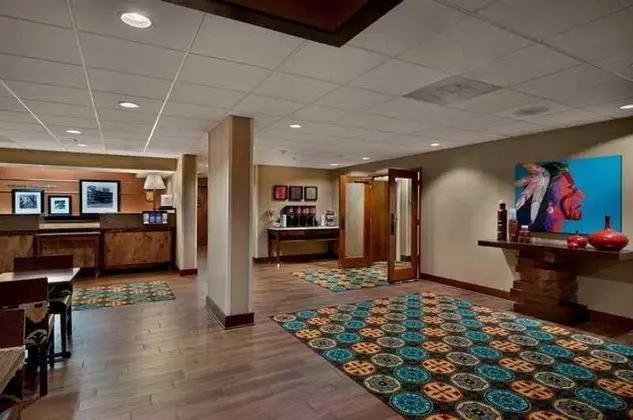 Hampton Inn Cherokee