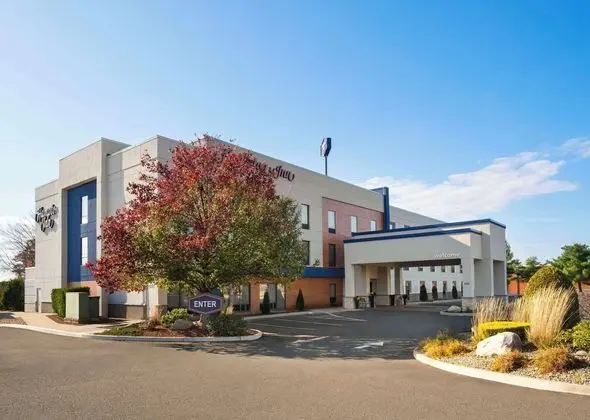 Hampton Inn Chicopee/Springfield - Dış Mekan