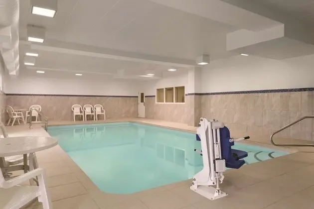 Hampton Inn Cincinnati-Kings Island - Havuz