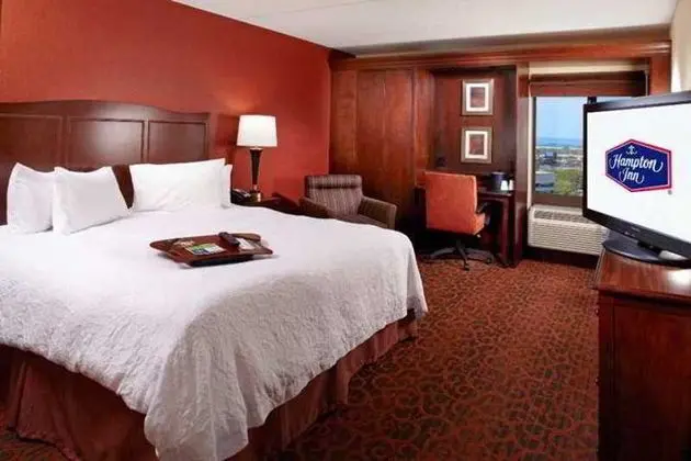 Hampton Inn Cleveland-Downtown