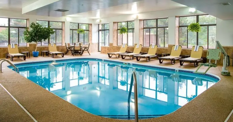 Hampton Inn Cleveland-Solon - Havuz
