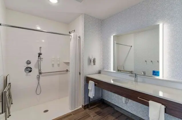 Hampton Inn Colorado Springs Northeast - Banyo Özellikleri