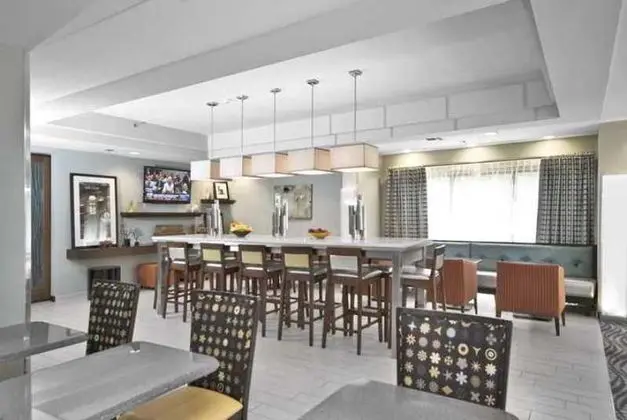 Hampton Inn Columbia I-26/Harbison Blvd.