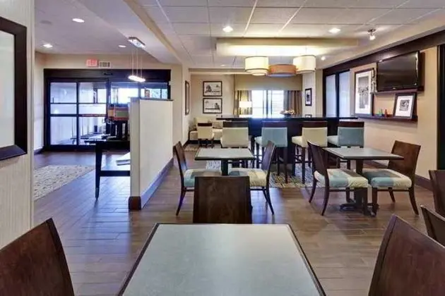 Hampton Inn Columbia, TN