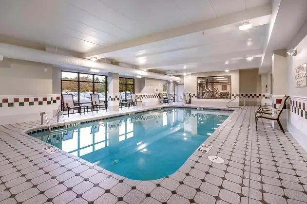 Hampton Inn Columbus West - Havuz