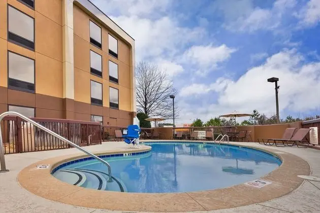 Hampton Inn Conyers - Havuz