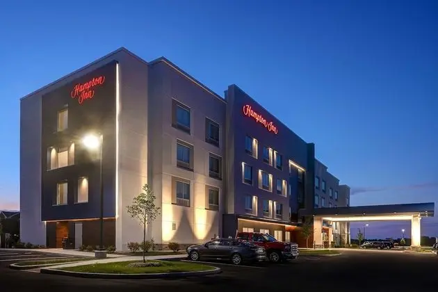 Hampton Inn Crown Point - Dış Mekan