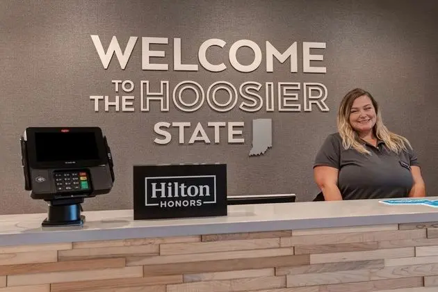 Hampton Inn Crown Point - Lobi