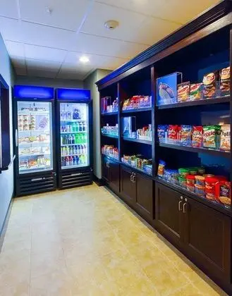 Hampton Inn DeKalb (Near the University)