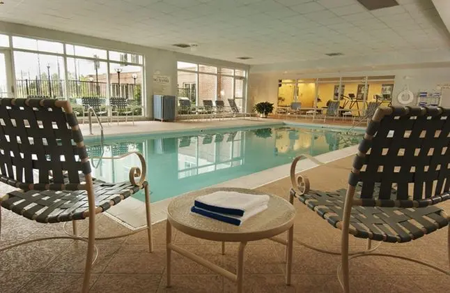Hampton Inn Dulles/Cascades - Havuz