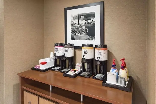 Hampton Inn Findlay - Lobi