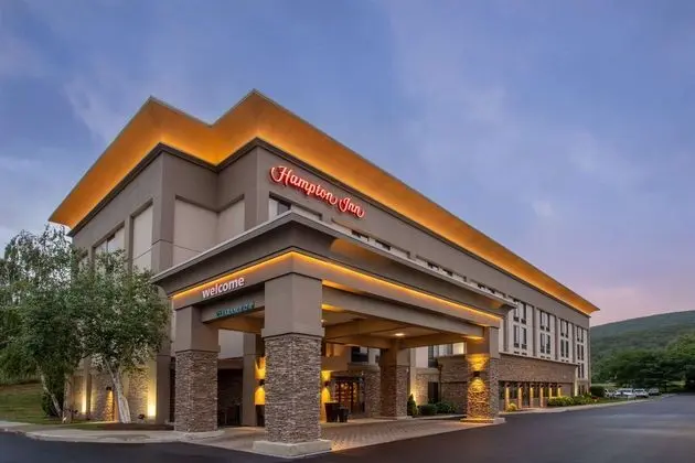 Hampton Inn Fishkill - Dış Mekan