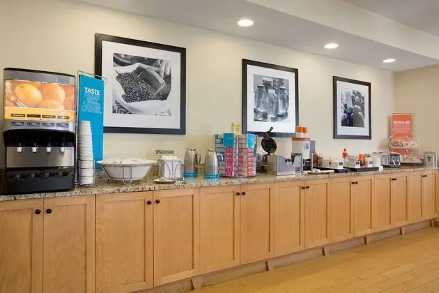 Hampton Inn Fort Worth Southwest Cityview - Yerinde Yemek