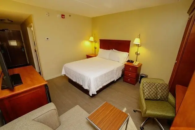 Hampton Inn Franklin - Oda