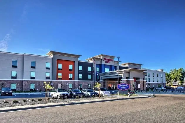 HAMPTON INN FRESNO AIRPORT CA