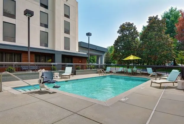 Hampton Inn Gallatin - Havuz