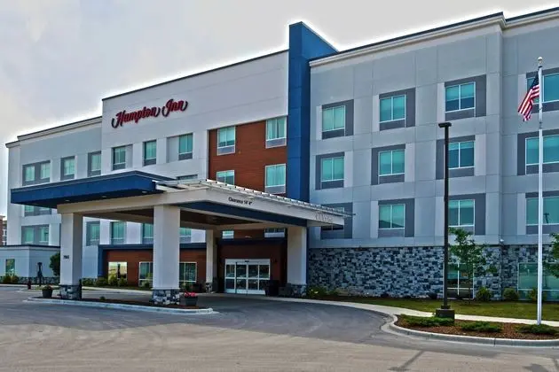 Hampton Inn Glendale Milwaukee, WI - Dış Mekan