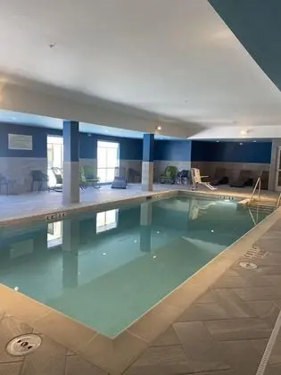 Hampton Inn Glendale Milwaukee, WI - Havuz