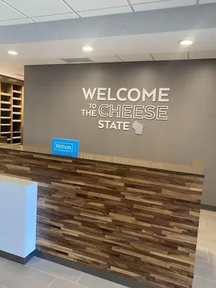 Hampton Inn Glendale Milwaukee, WI - Lobi