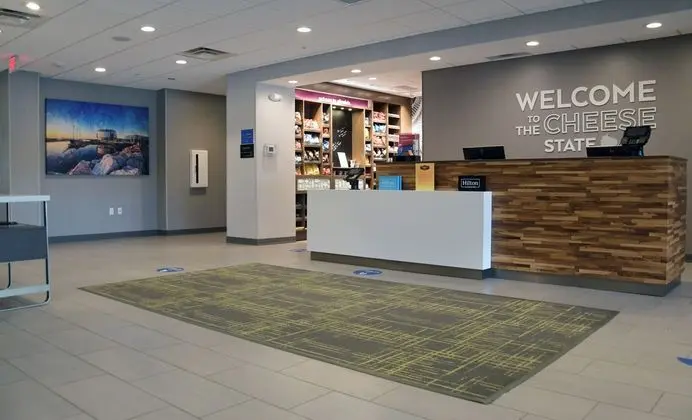 Hampton Inn Glendale Milwaukee, WI - Lobi