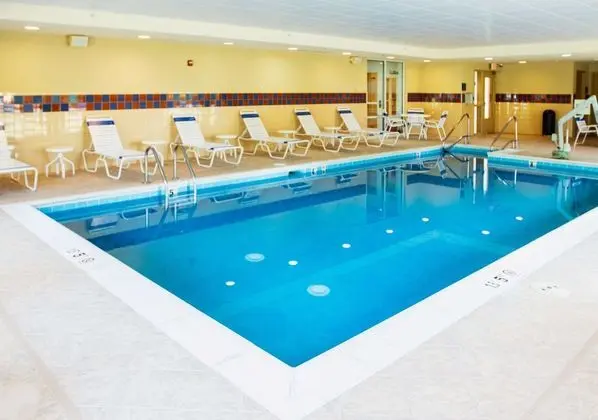 Hampton Inn Gloucester - Havuz