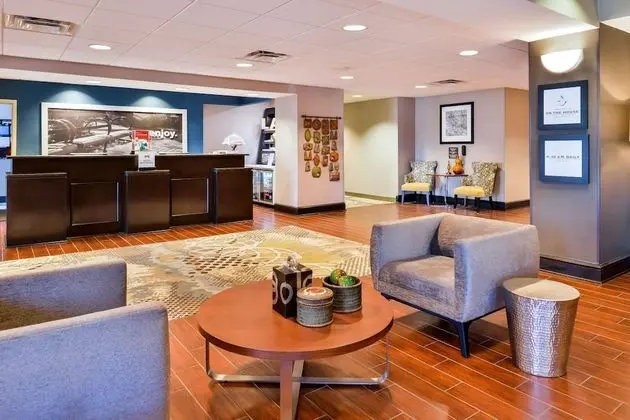 Hampton Inn Gonzales - Lobi