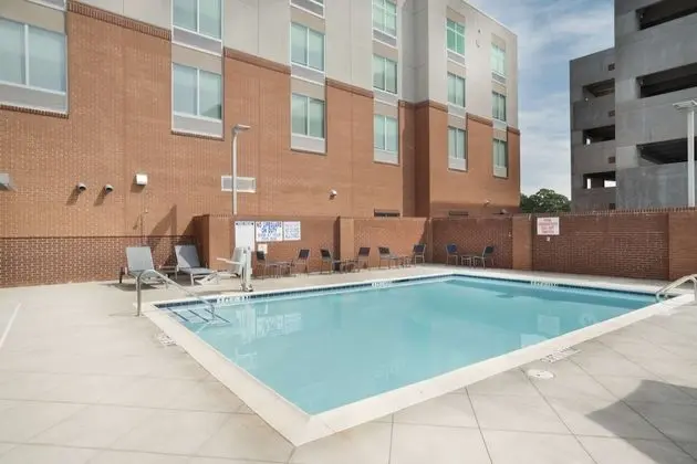 Hampton Inn Greer Greenville, SC - Havuz