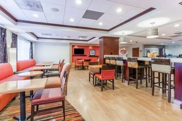 Hampton Inn Groton - Lobi