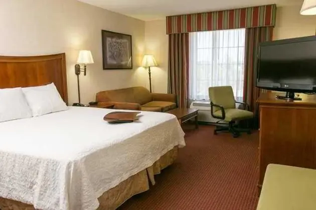 Hampton Inn Hadley-Amherst Area