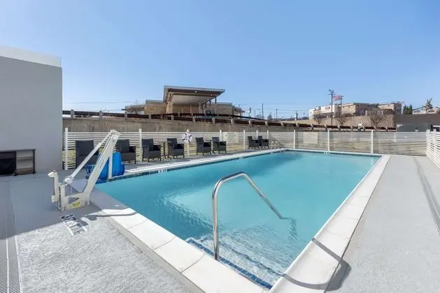 Hampton Inn Harker Heights - Havuz