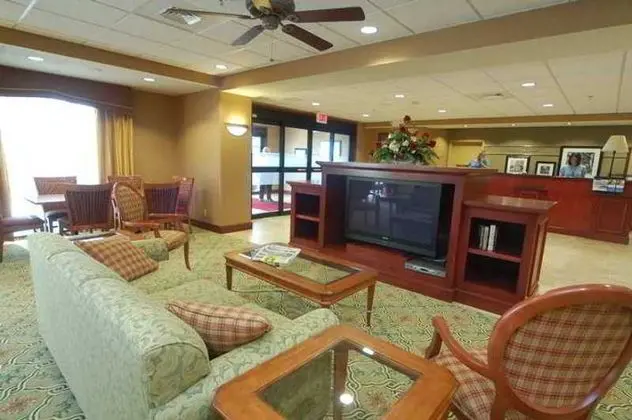 Hampton Inn Hays-North of I-70