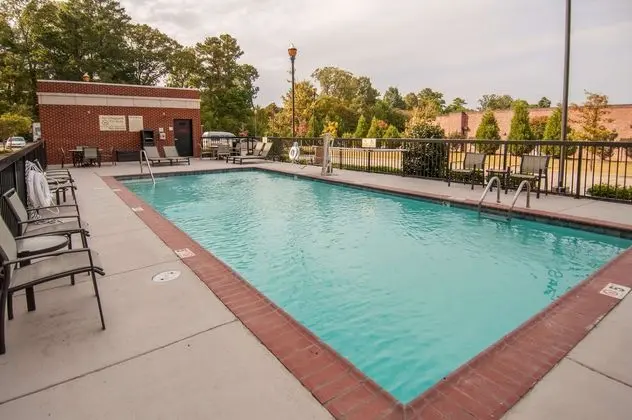 Hampton Inn Hernando, MS - Havuz