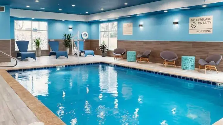 Hampton Inn by Hilton Chelsea - Havuz