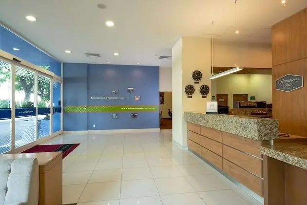 Hampton Inn by Hilton Guadalajara/Expo - Lobi