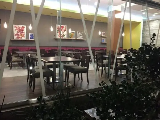 Hampton Inn By Hilton Merida - Bar
