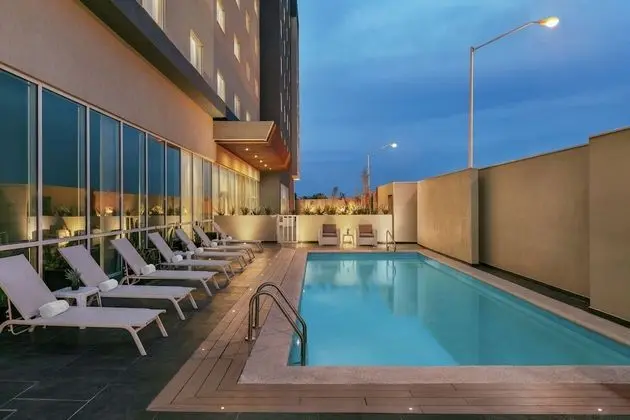 Hampton Inn by Hilton Monterrey Apodaca - Havuz