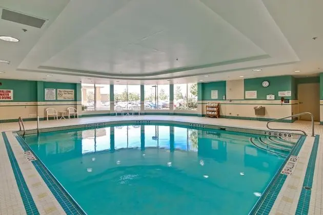 Hampton Inn by Hilton Toronto Airport Corporate Centre - Havuz